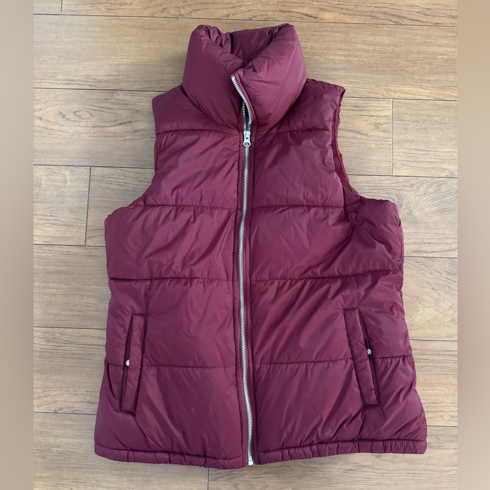 Women’s old navy vest size small